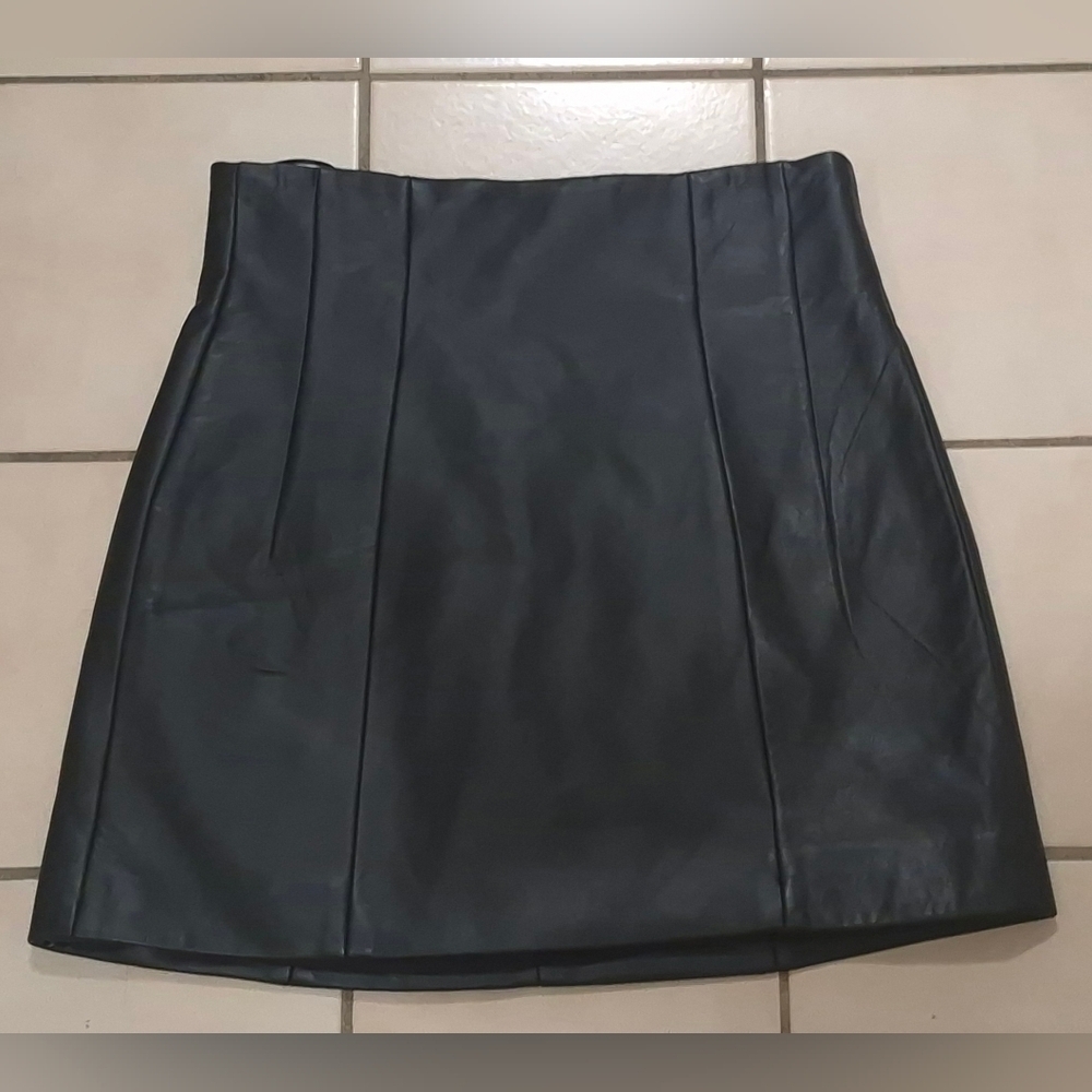 Zara Genuine Leather Pleated Mini Skirt – Black – Size XS – NWT
